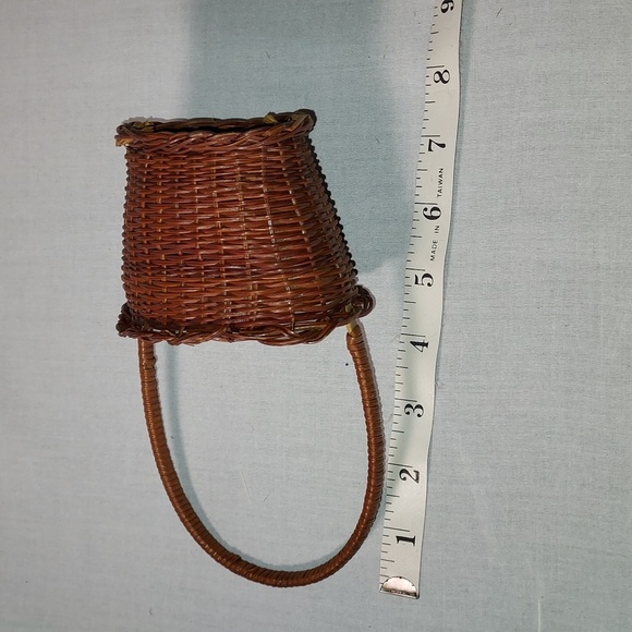 Vintage Wicker Baskets Set of Two Mini Laundry Basket & basket with tall handle - Picture 7 of 9